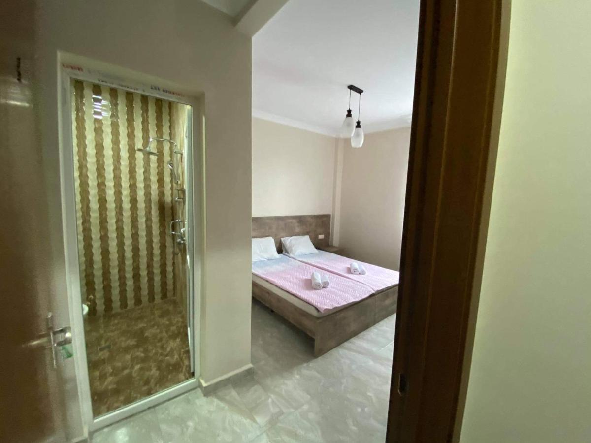 Family Hotel Batumi Eksteriør billede
