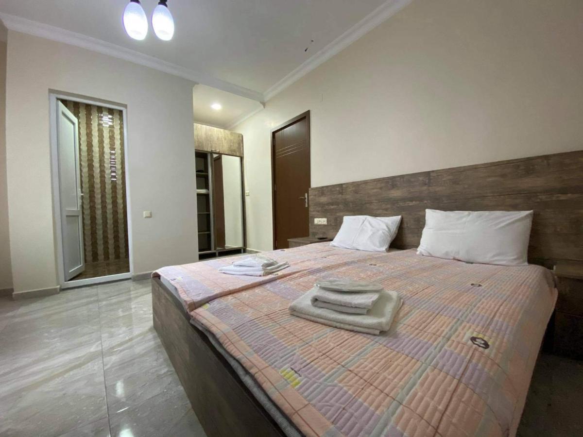 Family Hotel Batumi Eksteriør billede